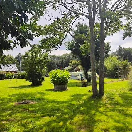 Avec Jardin Clos Et Wifi A Appartement Durtal